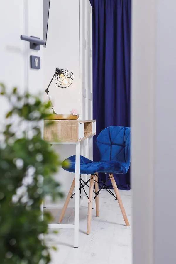 Stu Theater Underground Apartment Syrokomli By Noclegi Renters Cracovia Polonia